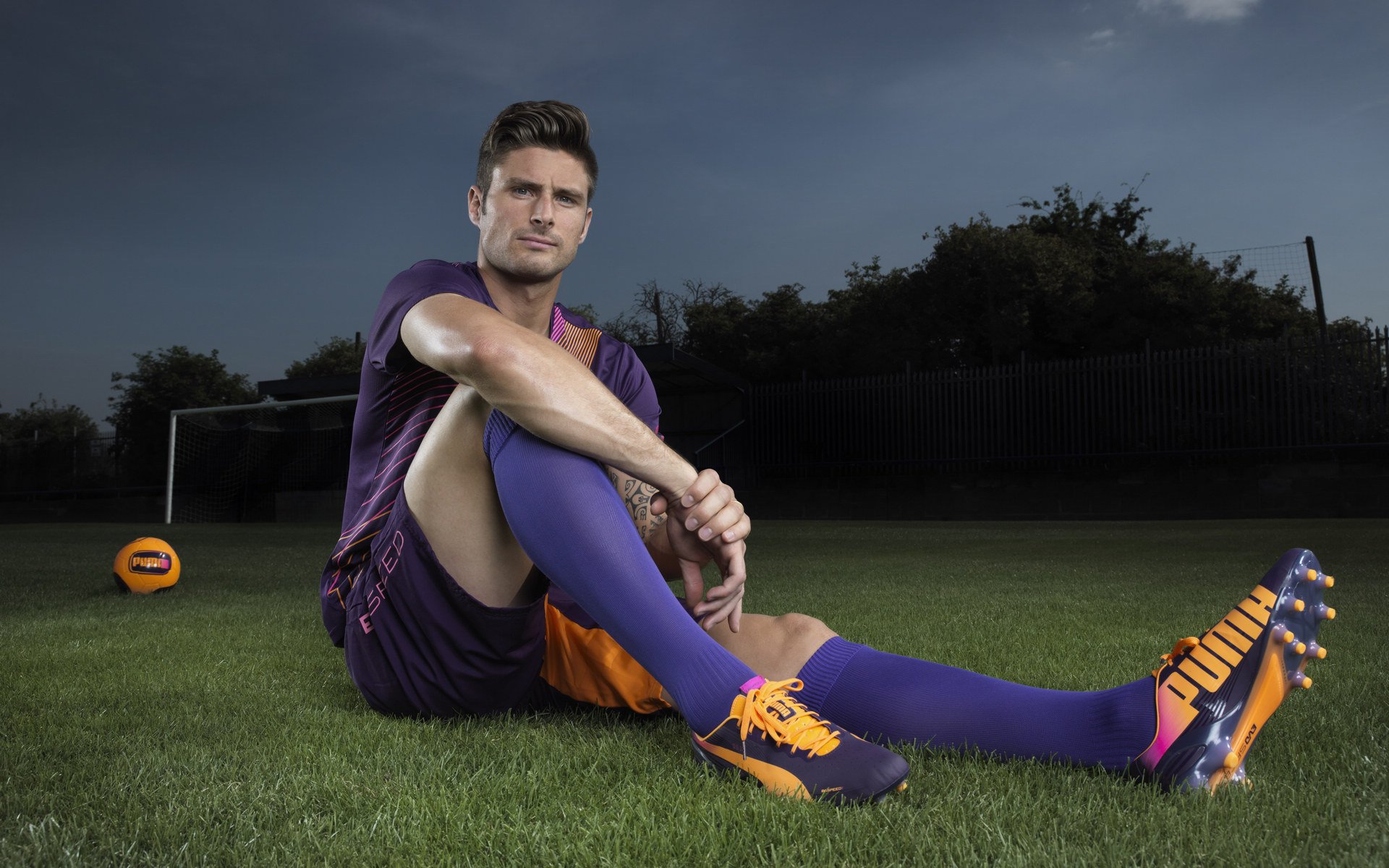 开云体育官网下载安装-国安备战关键战役，全队士气高昂冲击前列，国安集结备战新赛季